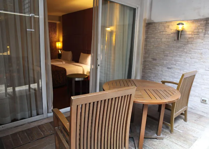 Citichic Sukhumvit 13 By Compass Hospitality - Newly Renovated Hotel 3*