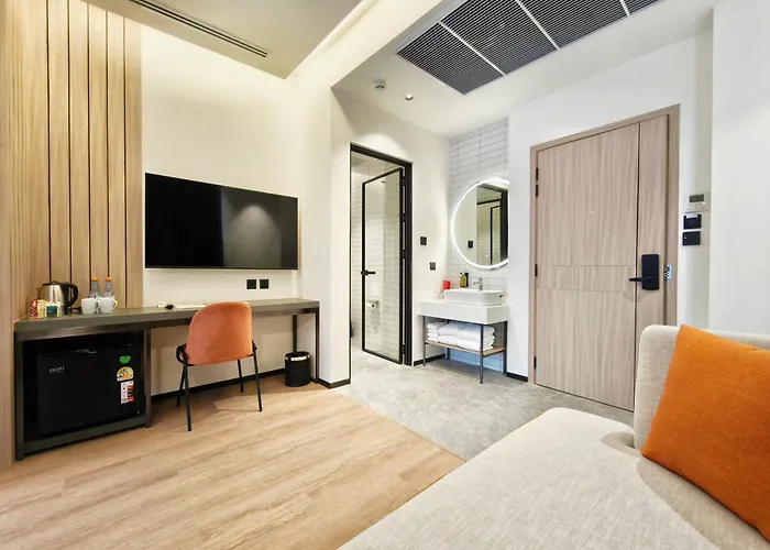 Hotel Citichic Sukhumvit 13 By Compass Hospitality - Newly Renovated
