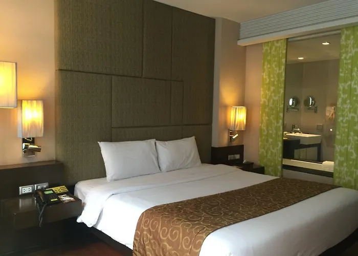 Hotel Citichic Sukhumvit 13 By Compass Hospitality - Newly Renovated Bangkok