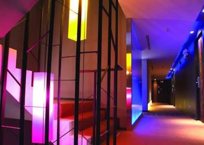 Citichic Sukhumvit 13 By Compass Hospitality - Newly Renovated Hotel