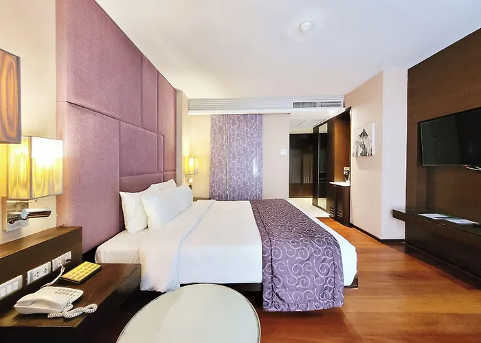 Citichic Sukhumvit 13 By Compass Hospitality - Newly Renovated 3* Bangkok