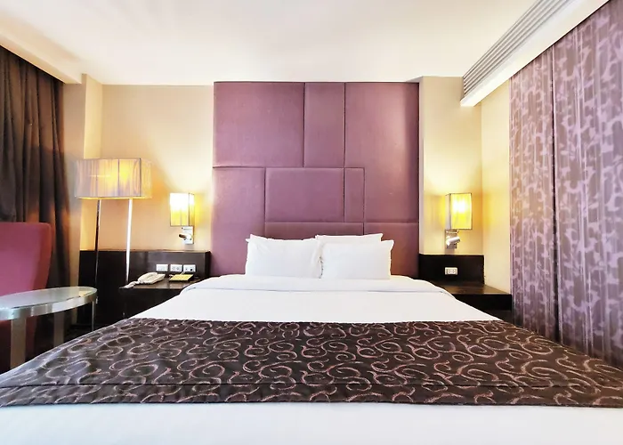 Citichic Sukhumvit 13 By Compass Hospitality - Newly Renovated 3* Bangkok