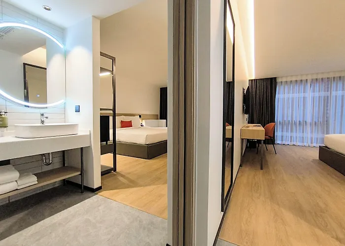 Citichic Sukhumvit 13 By Compass Hospitality - Newly Renovated 3*