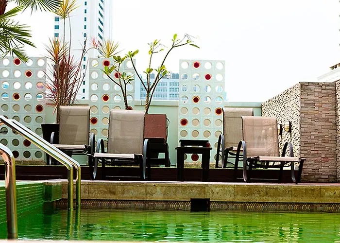Hotel Citichic Sukhumvit 13 By Compass Hospitality - Newly Renovated